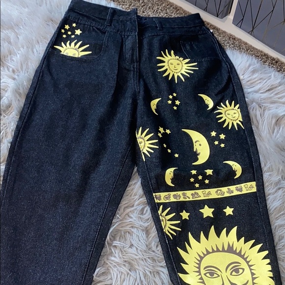 Moon Star Printed Pants - Picture 2 of 6